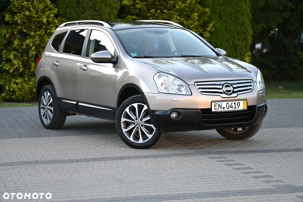 Nissan Qashqai+2 2.0 4x4 Tekna Premium - 1