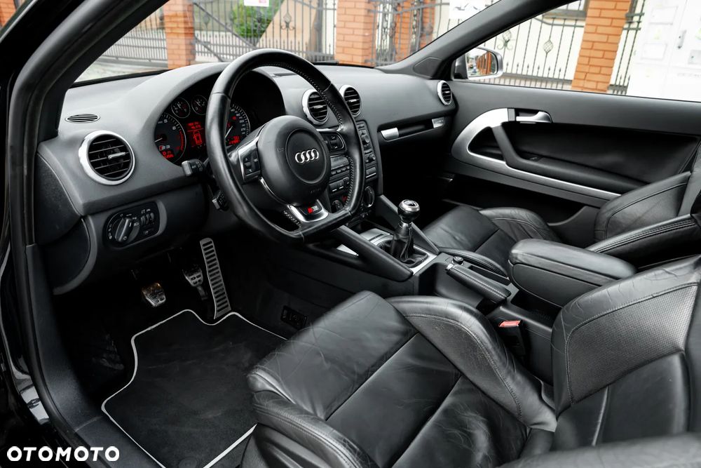 Audi S3 2.0T FSI Quattro - 18