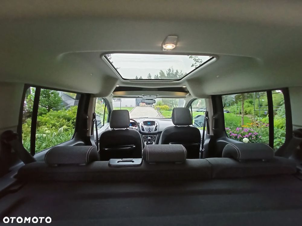 Ford Tourneo Connect - 10