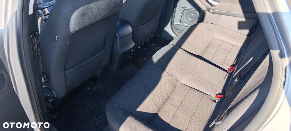 Ford Mondeo 2.0 Ambiente - 7