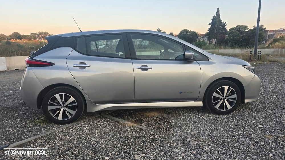 Nissan Leaf N-Connecta - 2