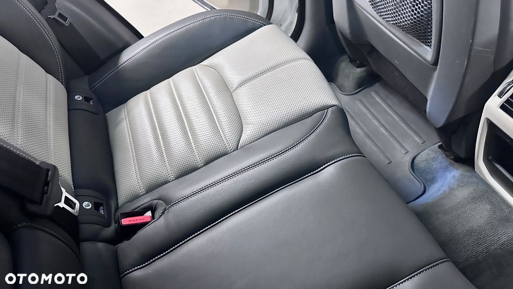 Land Rover Range Rover Evoque 2.0TD4 SE Dynamic Special Edition - 35