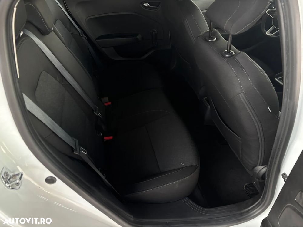 Renault Clio E-TECH 140 BUSINESS EDITION - 29