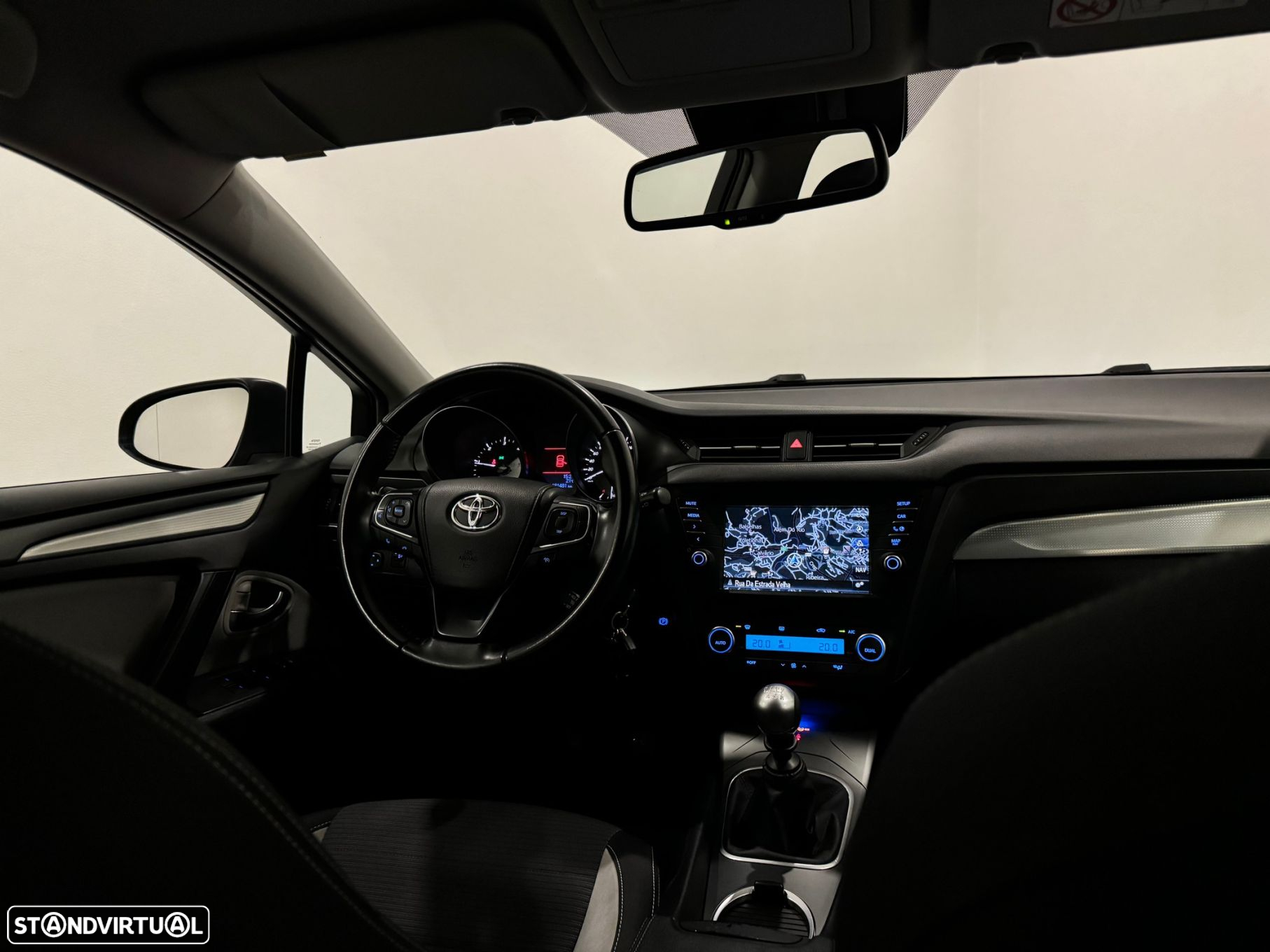 Toyota Avensis Touring Sports 1.6 D-4D Exclusive - 32