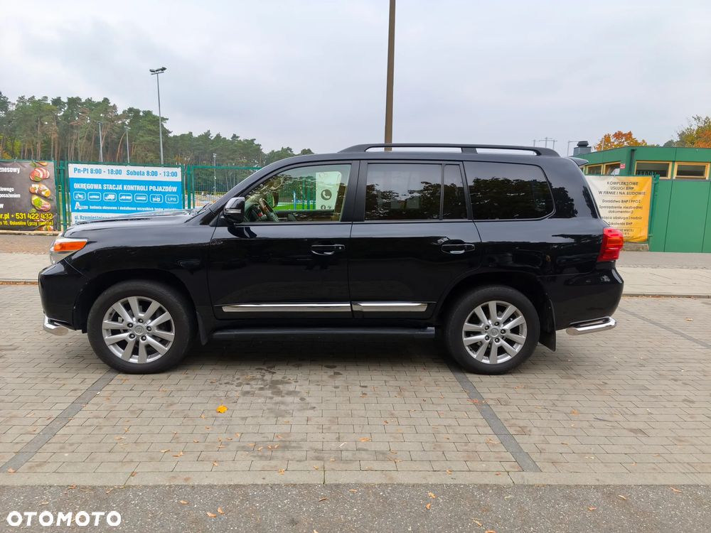 Toyota Land Cruiser 2013 photo 4