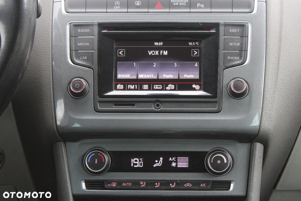 Volkswagen Polo - 28