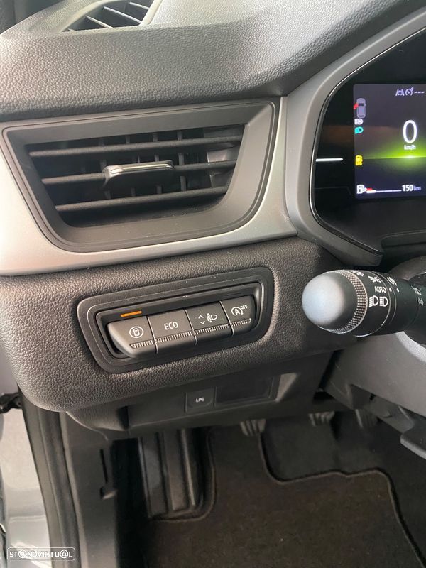 Renault Captur 1.0 TCe Techno Bi-Fuel - 11