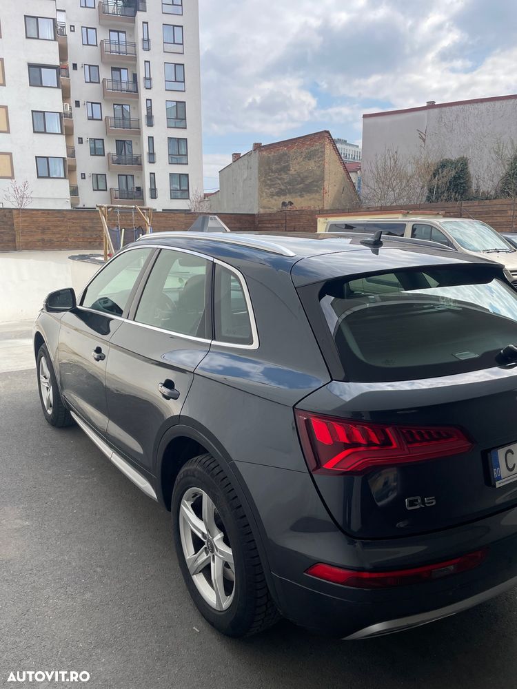 Audi Q5 2.0 40 TDI quattro S tronic Basic - 11