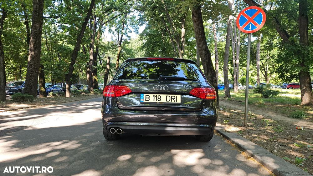 Audi A4 Avant 2.0 TDI Multitronic - 9