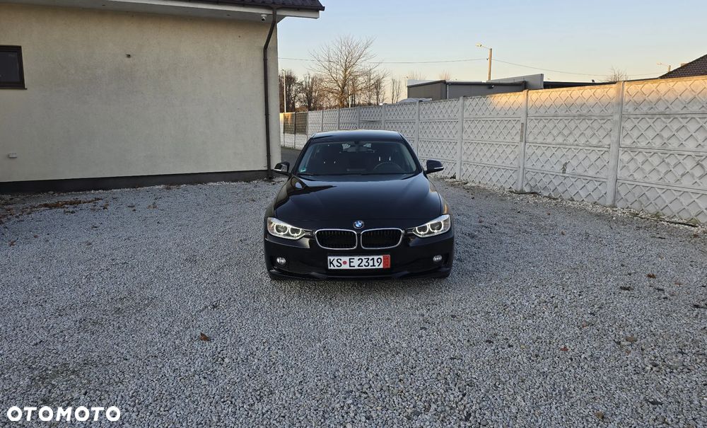 BMW Seria 3 318d Blue Performance - 6