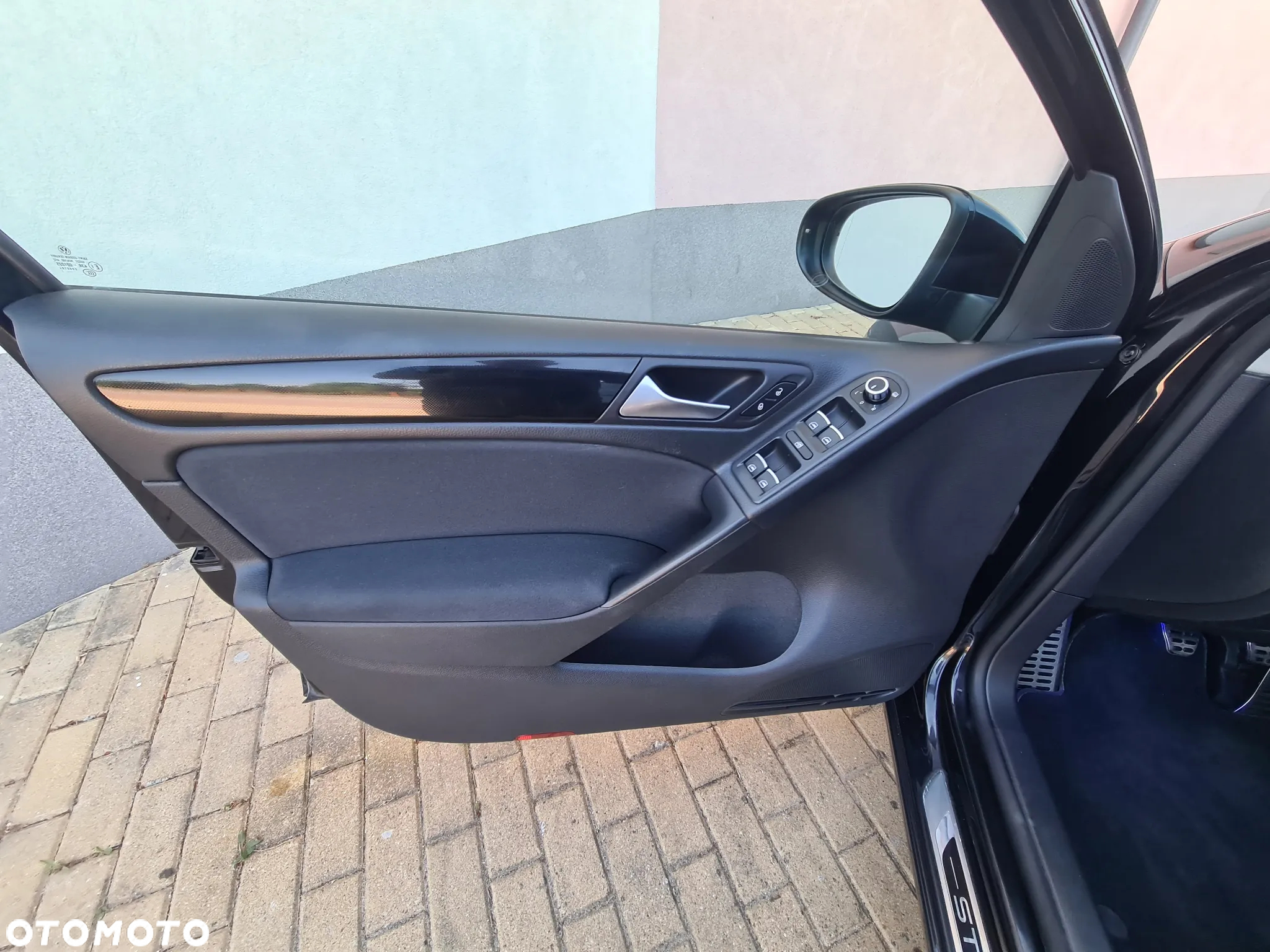 Volkswagen Golf VI 2.0 TDI Highline - 20