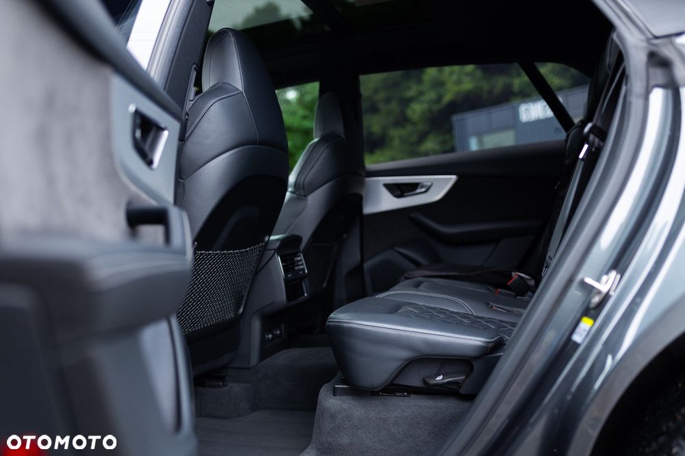 Audi Q8 - 30
