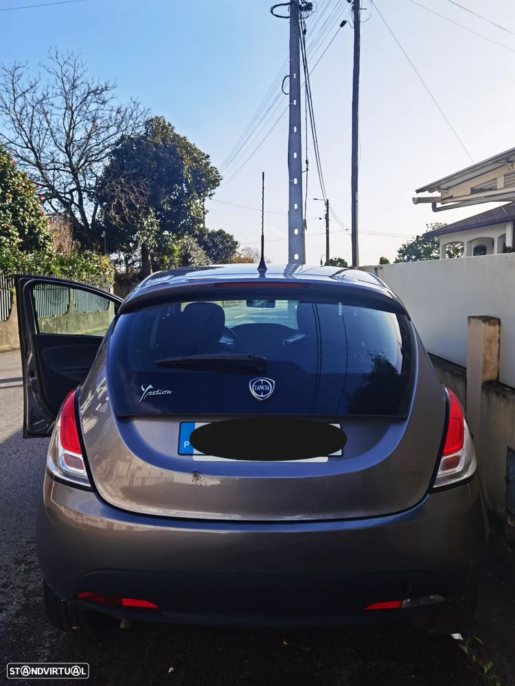 Lancia Ypsilon 1.3 M-jet S&S Silver - 2