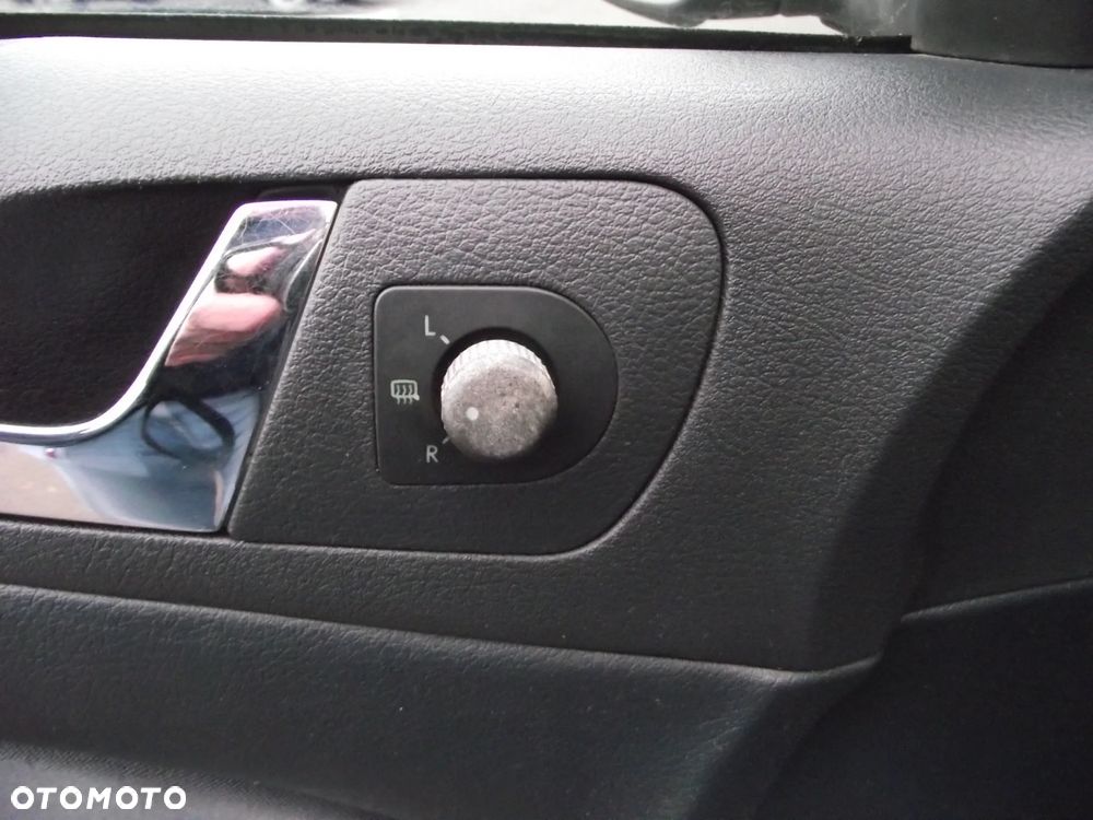 Skoda Octavia 1.6 Tour - 22