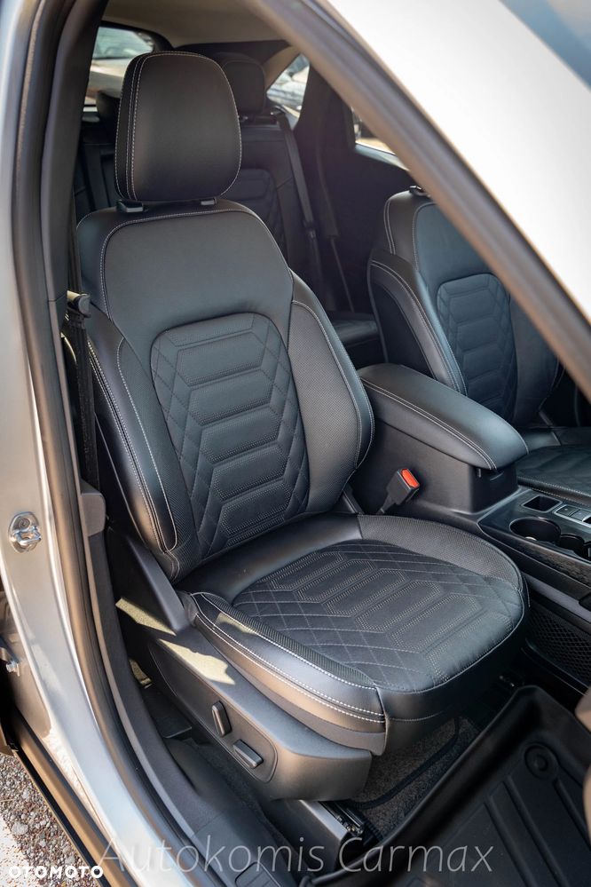 Ford Kuga 2.5 Duratec PHEV ST-LINE X - 22