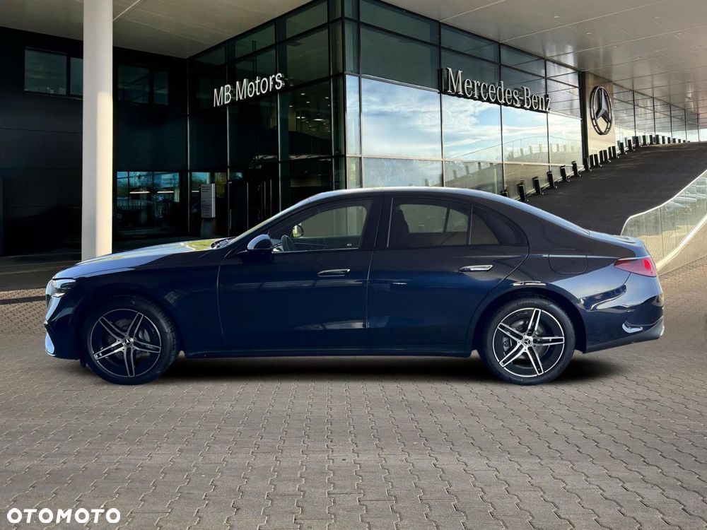 Mercedes-Benz E-Class 2025 photo 3
