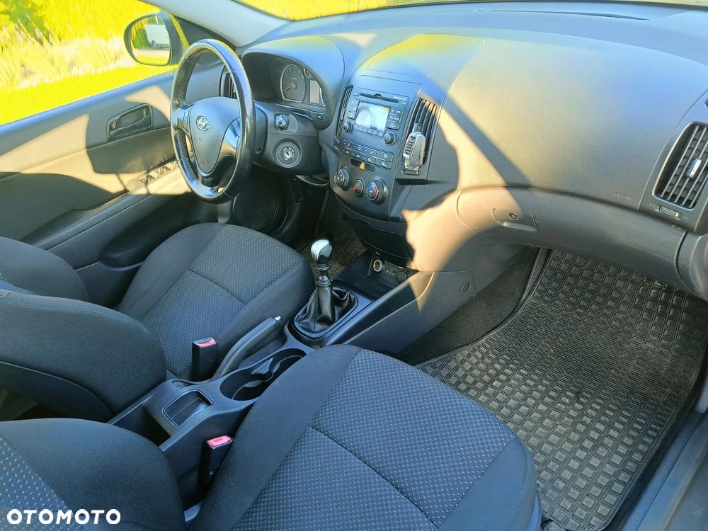 Hyundai i30 1.4 Comfort - 11