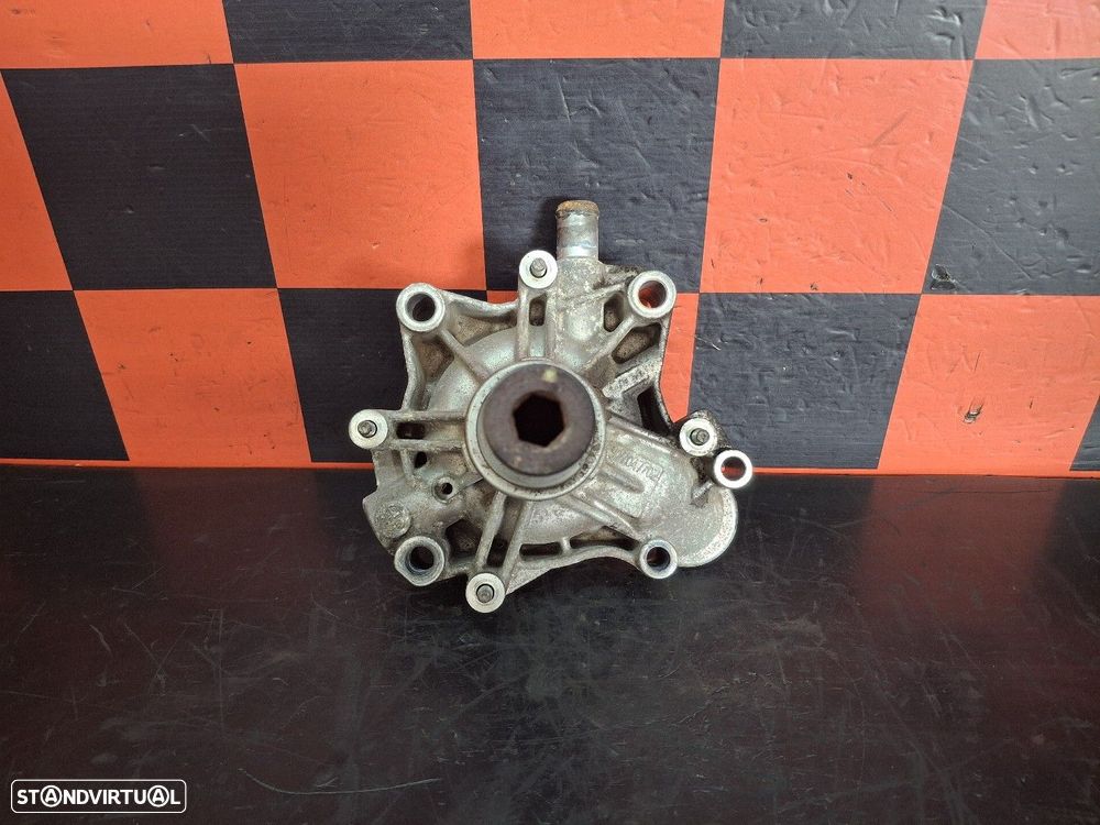 Bomba De Àgua Fuso (Mitsubishi) Canter - 1