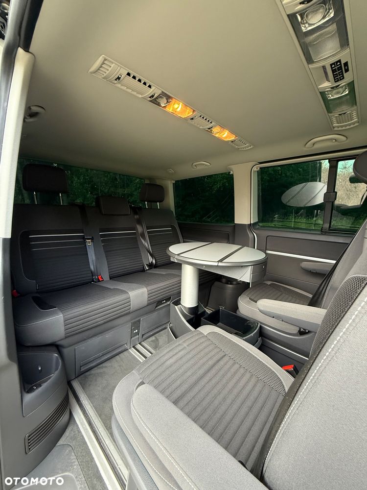 Volkswagen Multivan - 15