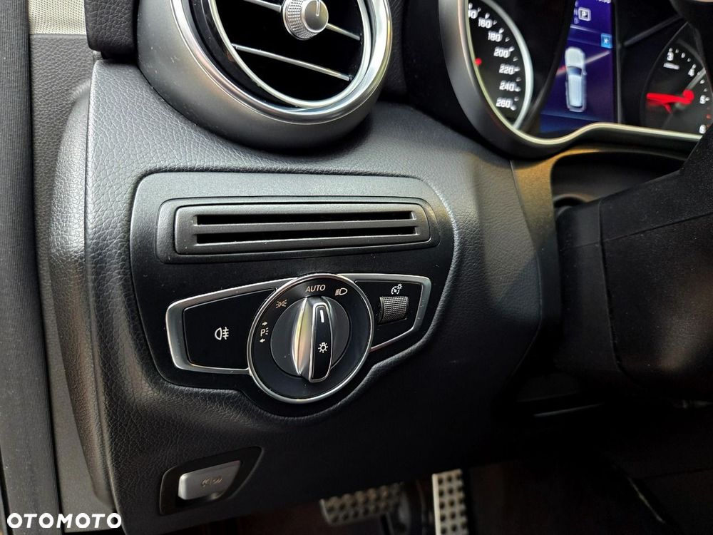 Mercedes-Benz GLC 200 d 4Matic 9G-TRONIC AMG Line - 17