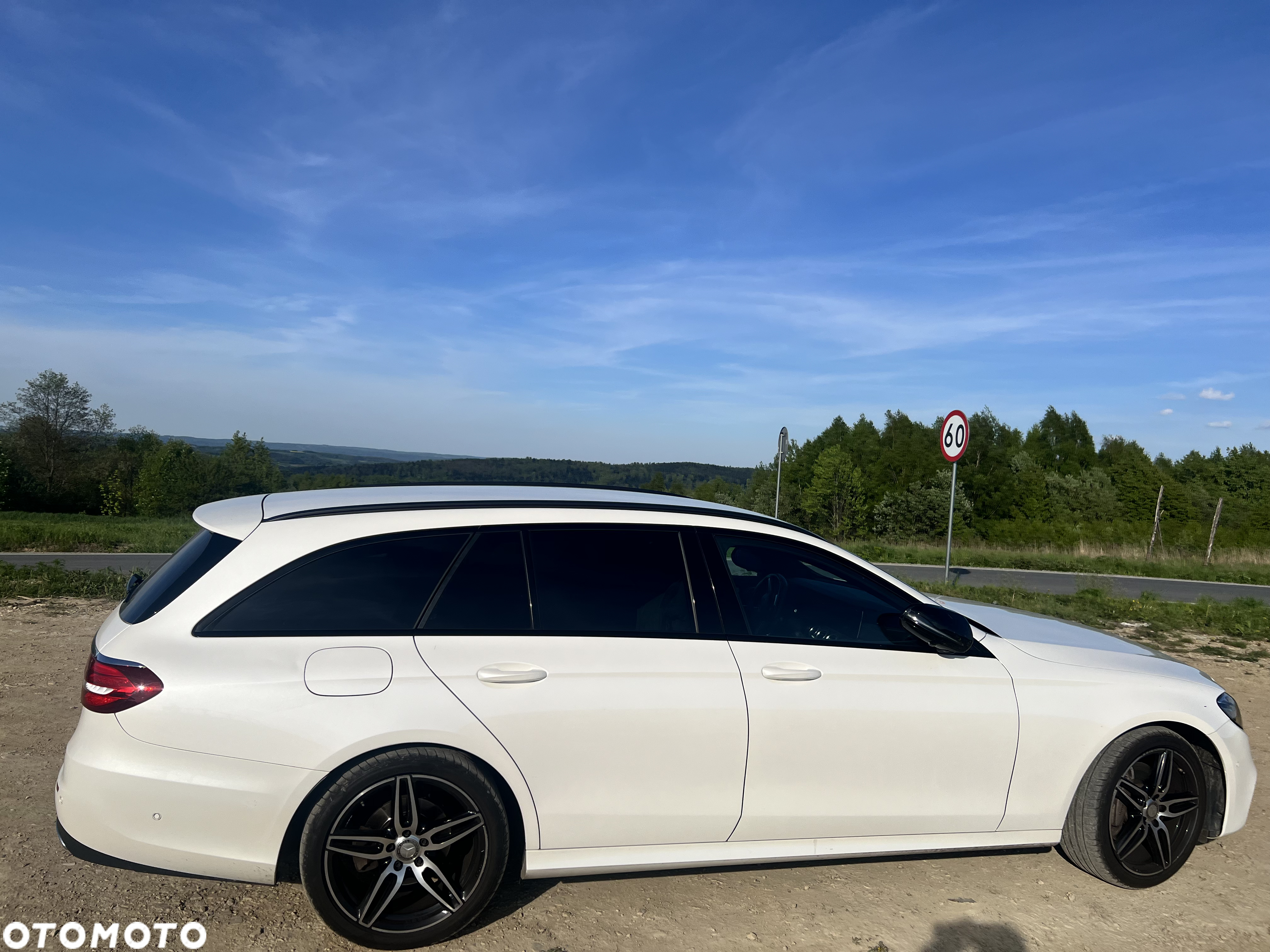 Mercedes-Benz Klasa E 220 d 9G-TRONIC - 8