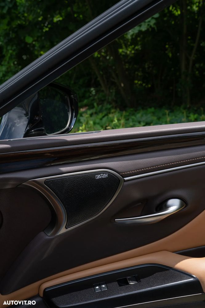 Lexus Seria ES 300h Executive - 8