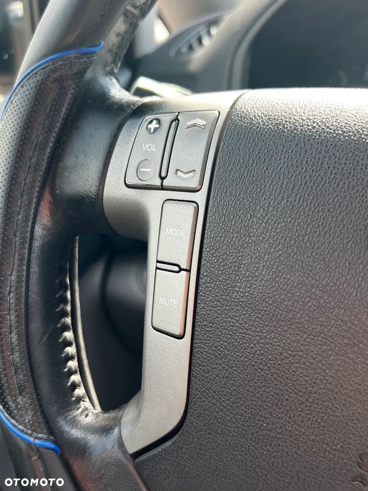 Hyundai H-1 Starex - 27