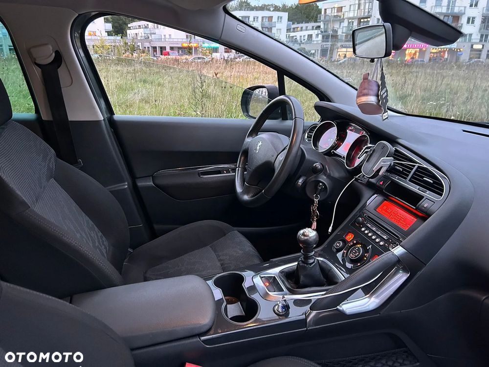Peugeot 3008 1.6 HDi Premium - 8