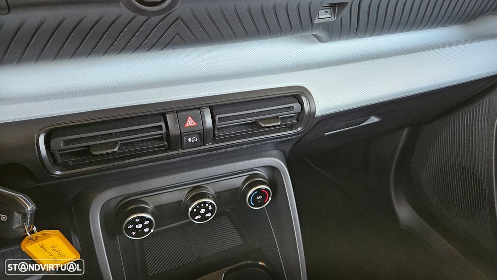 Citroën e-C3 44 kWh Autonomia Conforto You - 23