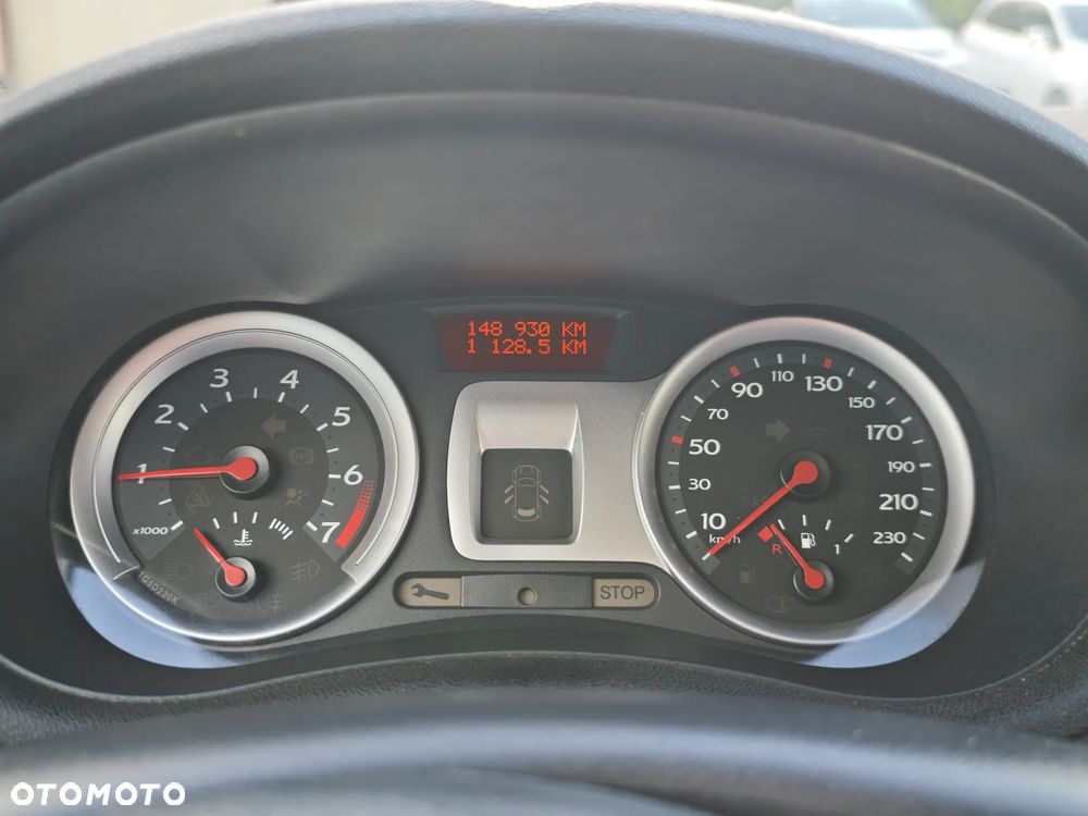 Renault Clio 1.6 16V Expression - 26