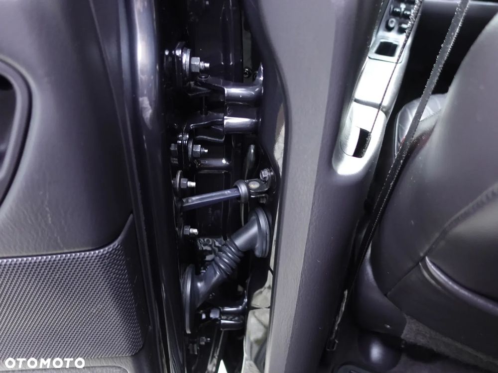 Jeep Grand Cherokee - 31