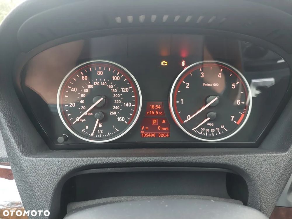 BMW X5 4.8 is - 13