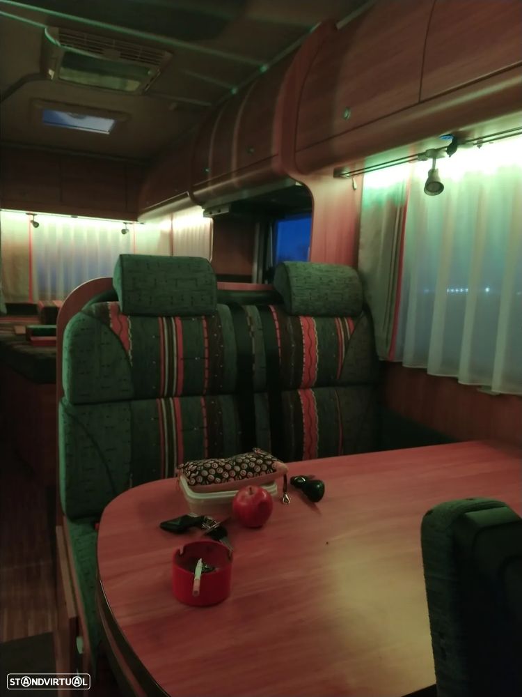 Burstner Premio Perfilada - 13