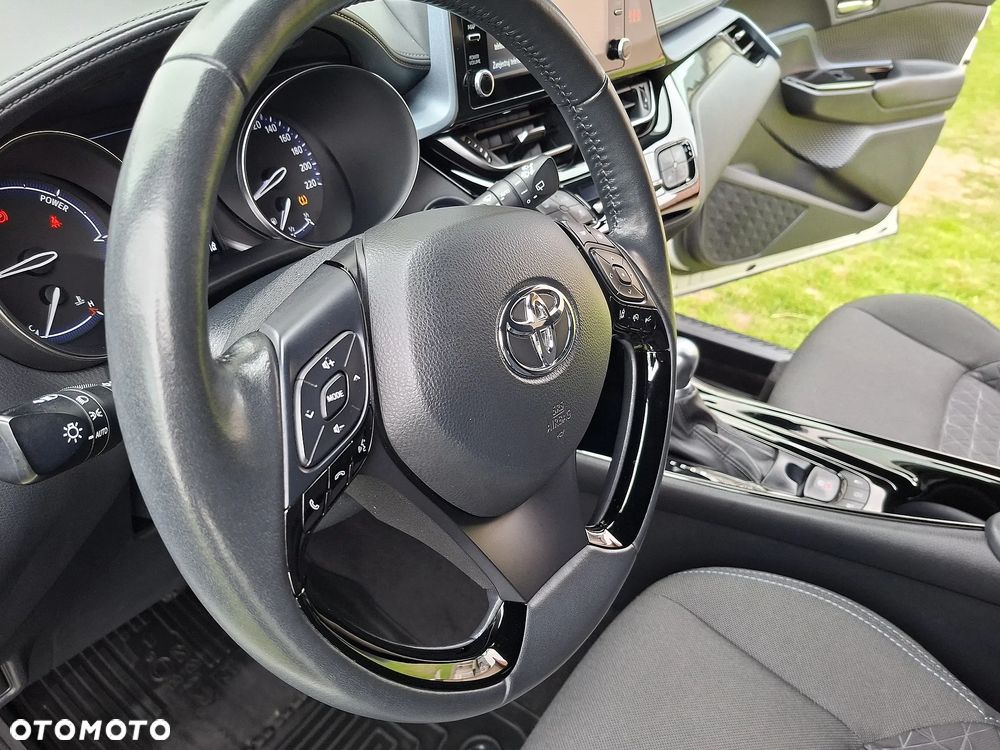 Toyota C-HR - 10