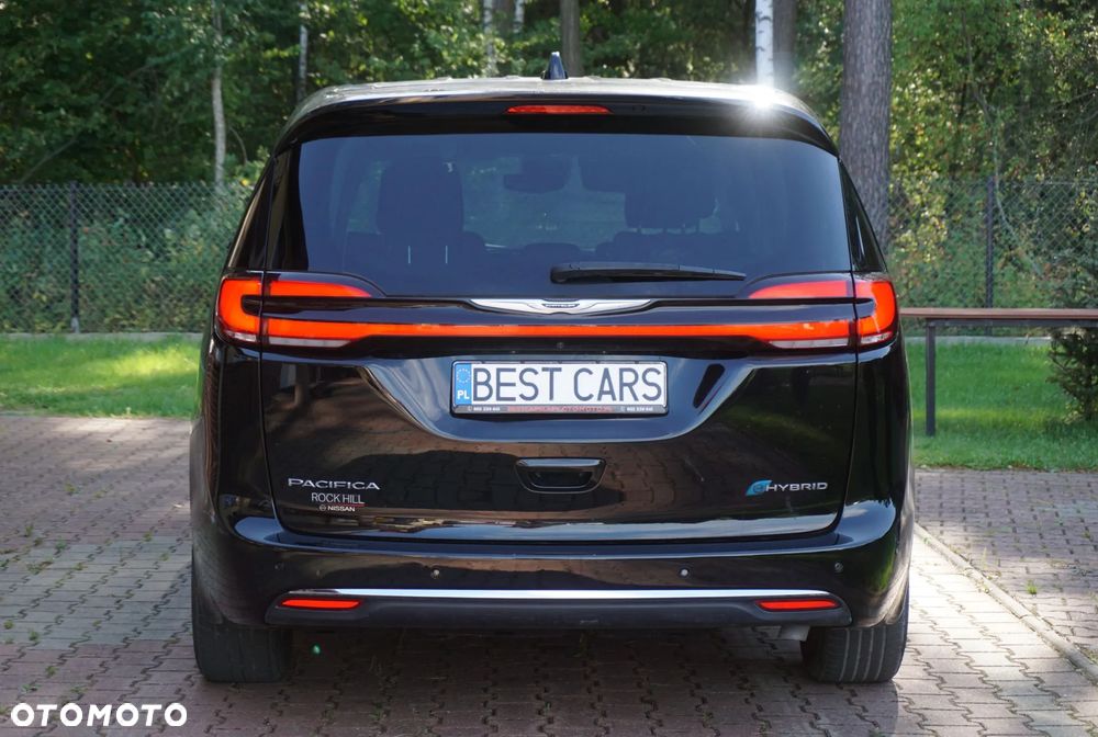 Chrysler Pacifica - 10