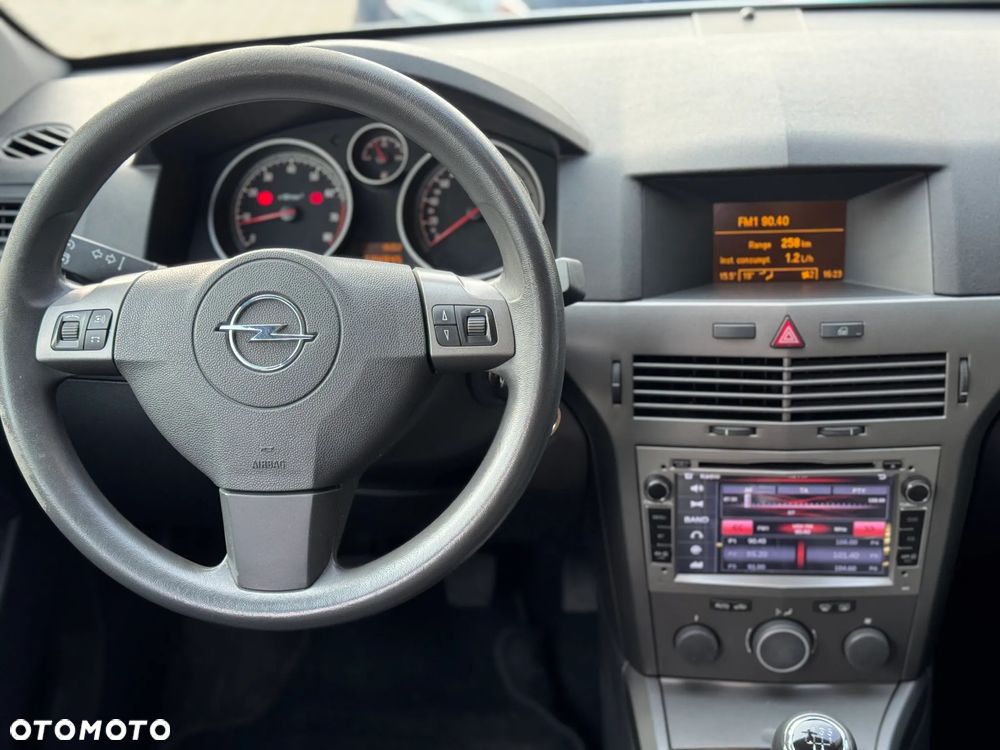 Opel Astra - 11