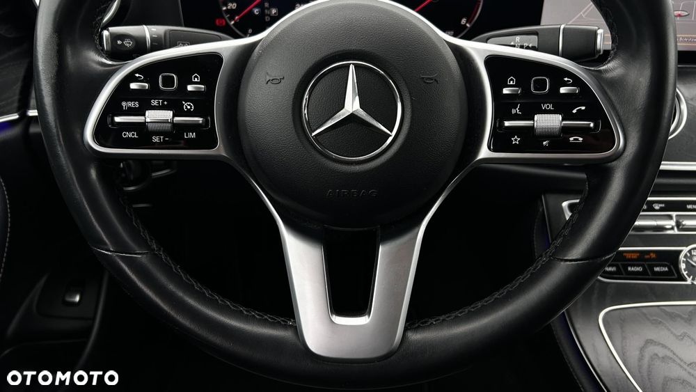 Mercedes-Benz Klasa E 220 d 4Matic 9G-TRONIC AMG Line - 15
