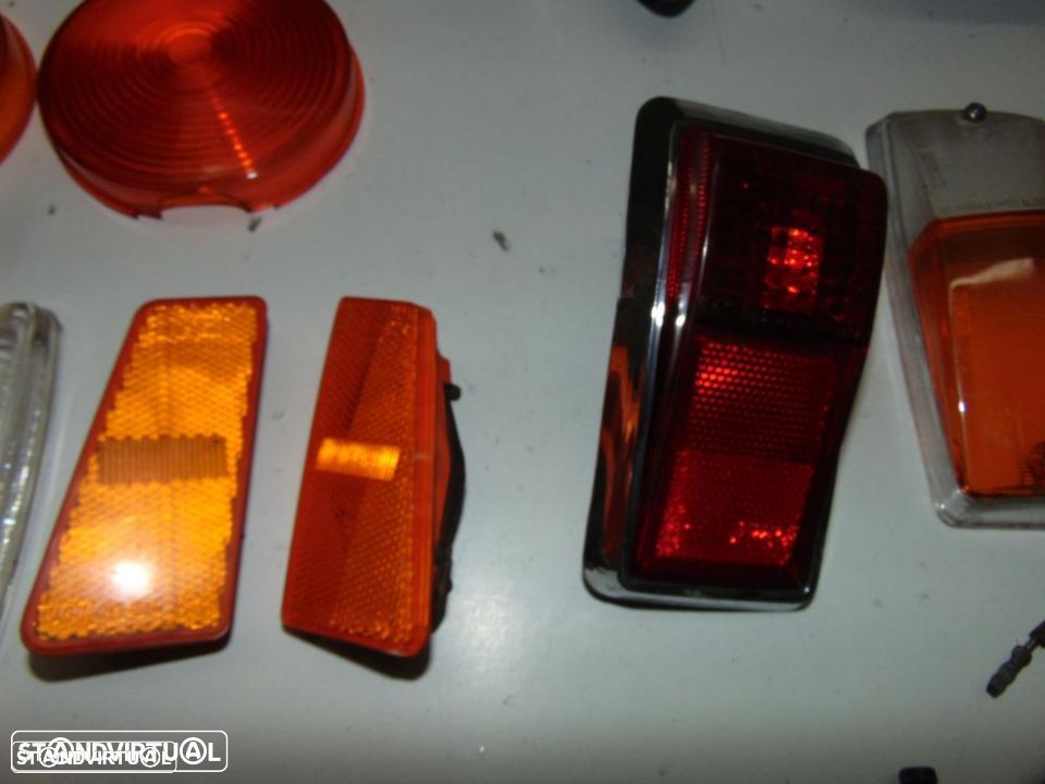 Antigos e clássicos vários farolins Bedford, Ford, VW, Toyota, Datsun, Peugeot - 5