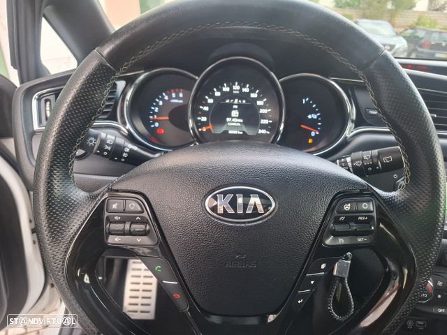 Kia Ceed SW 1.6 CRDi GT Line - 25