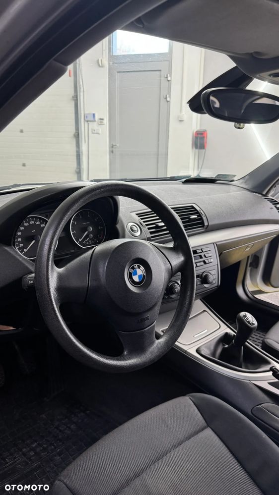 BMW Seria 1 116i - 7