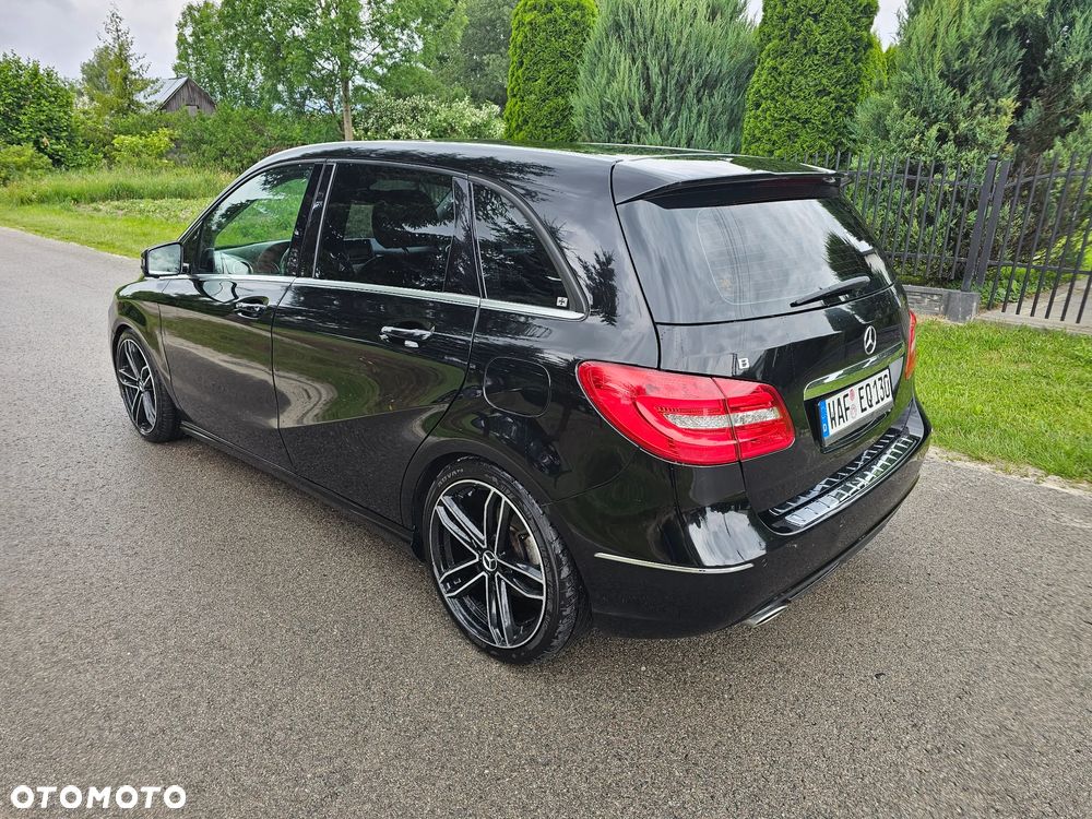 Mercedes-Benz Klasa B 200 CDI (BlueEFFICIENCY) - 38