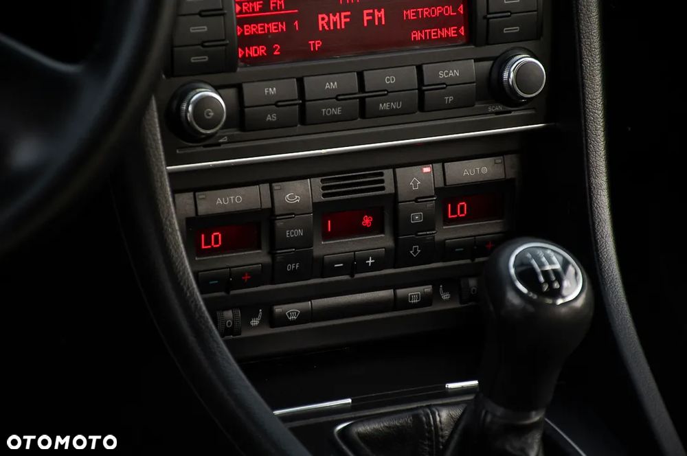 Audi A4 Limousine 1.6 - 37