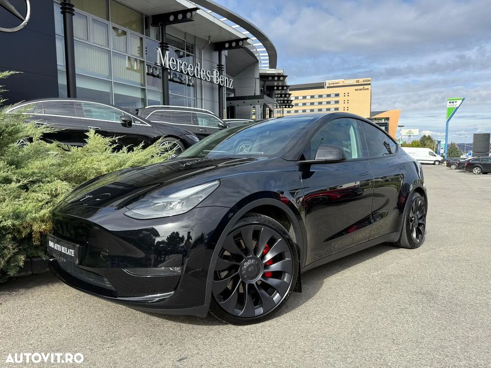 Tesla Model Y - 1