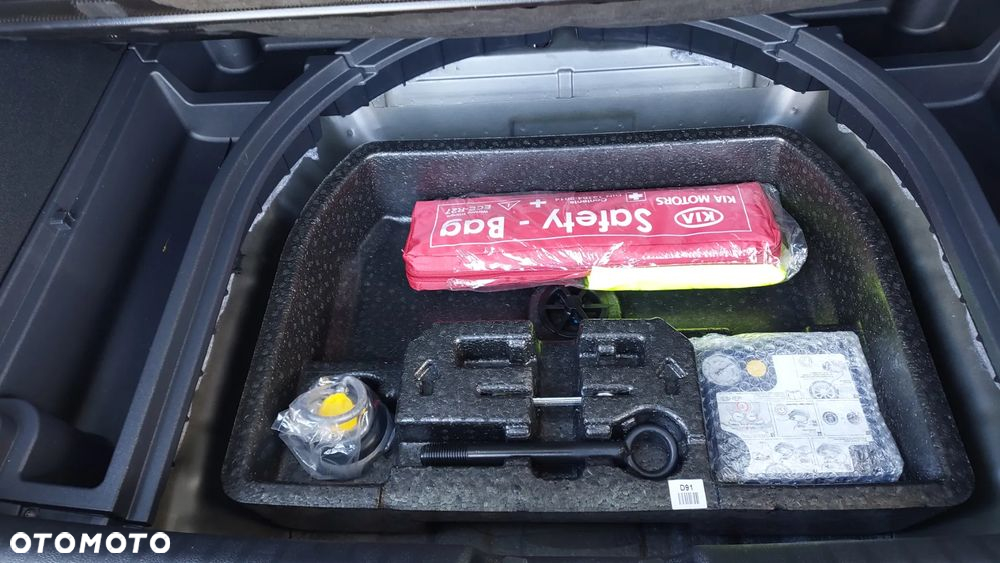 Kia Niro 1.6 GDI 2WD Vision - 18