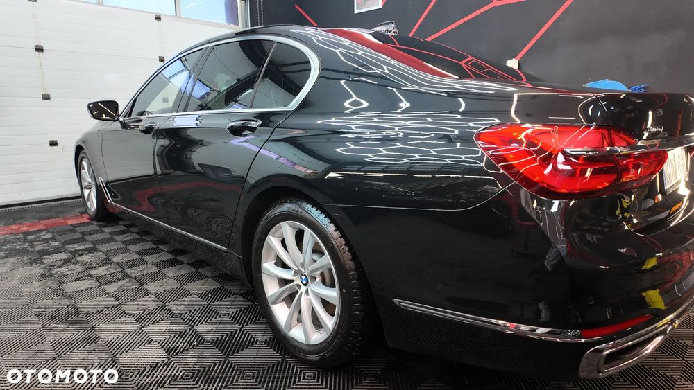 BMW Seria 7 730d xDrive - 13