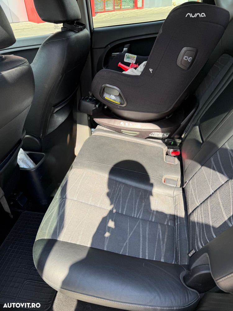 Kia Venga - 6