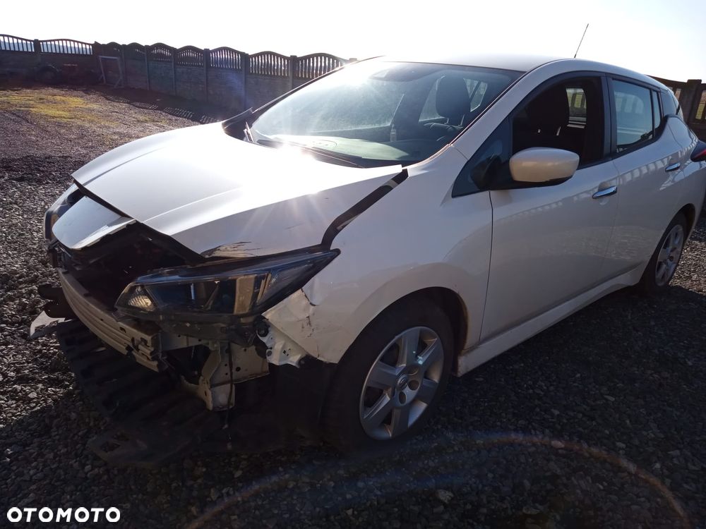 Nissan Leaf 40kWh Acenta - 3