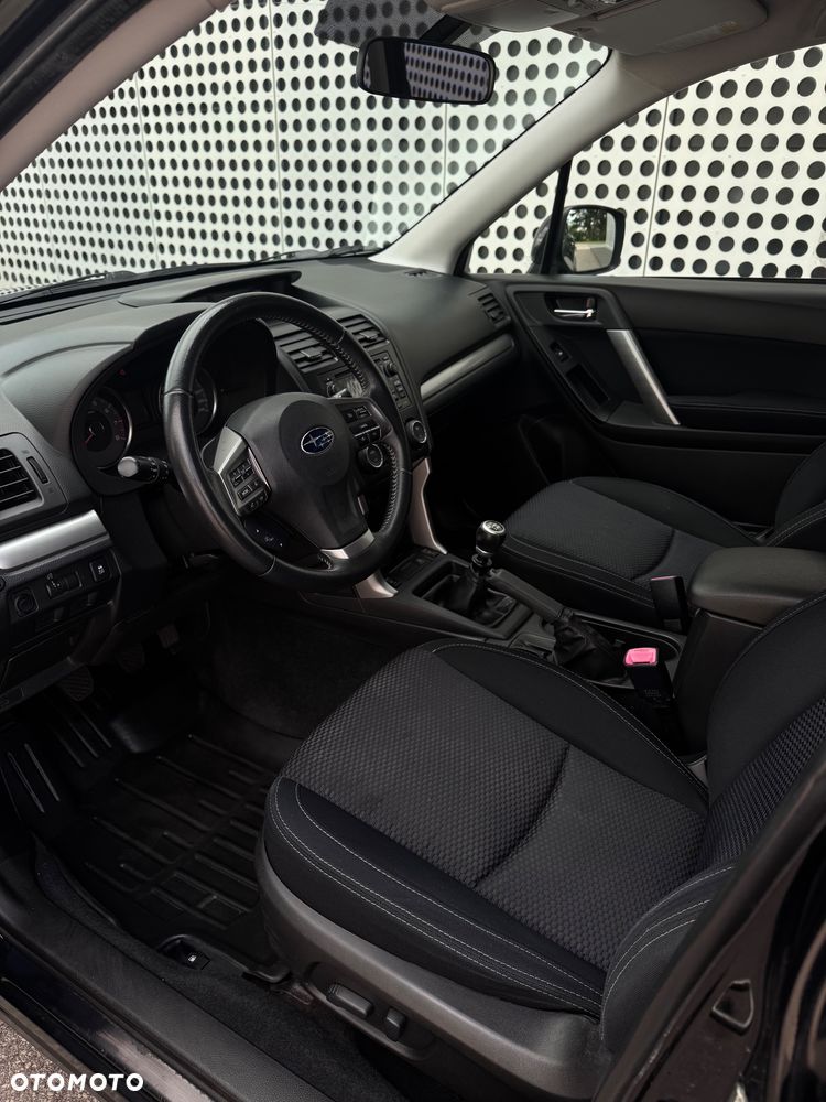 Subaru Forester 2.0X Platinum - 14