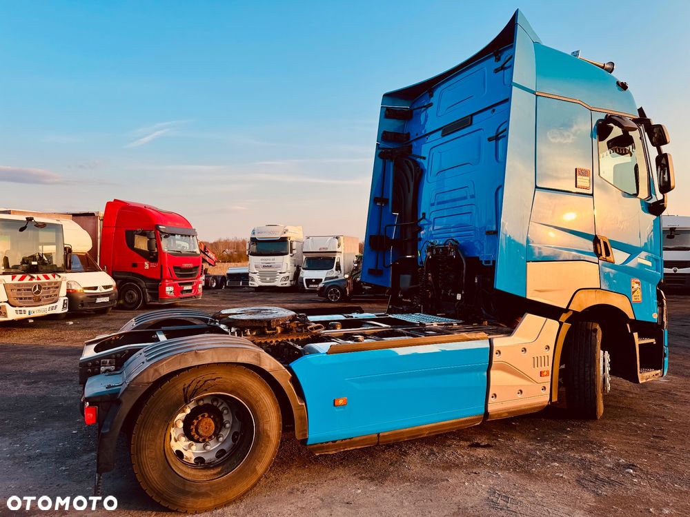Renault T480 - 3