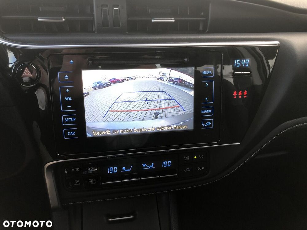 Toyota Corolla 1.6 Premium EU6 - 13